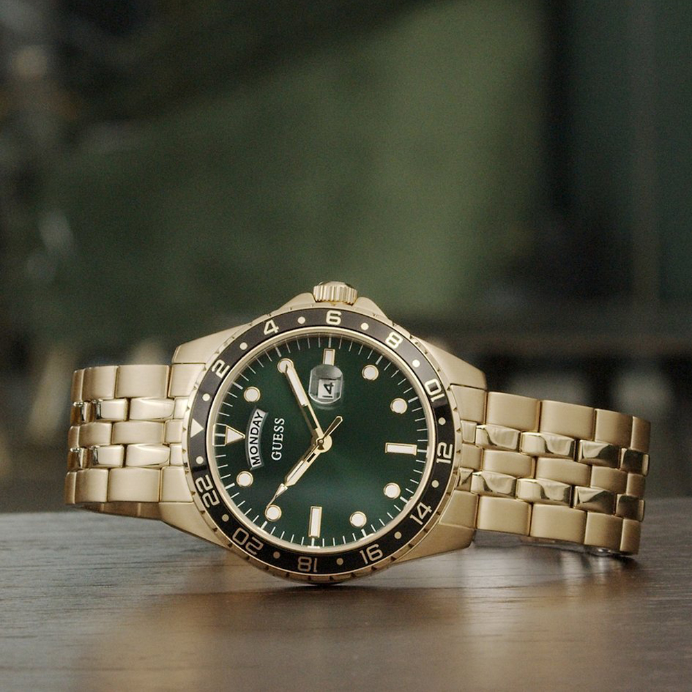 Guess GW0220G2 Comet Watch • EAN: 0091661516832 • Watch.co.uk