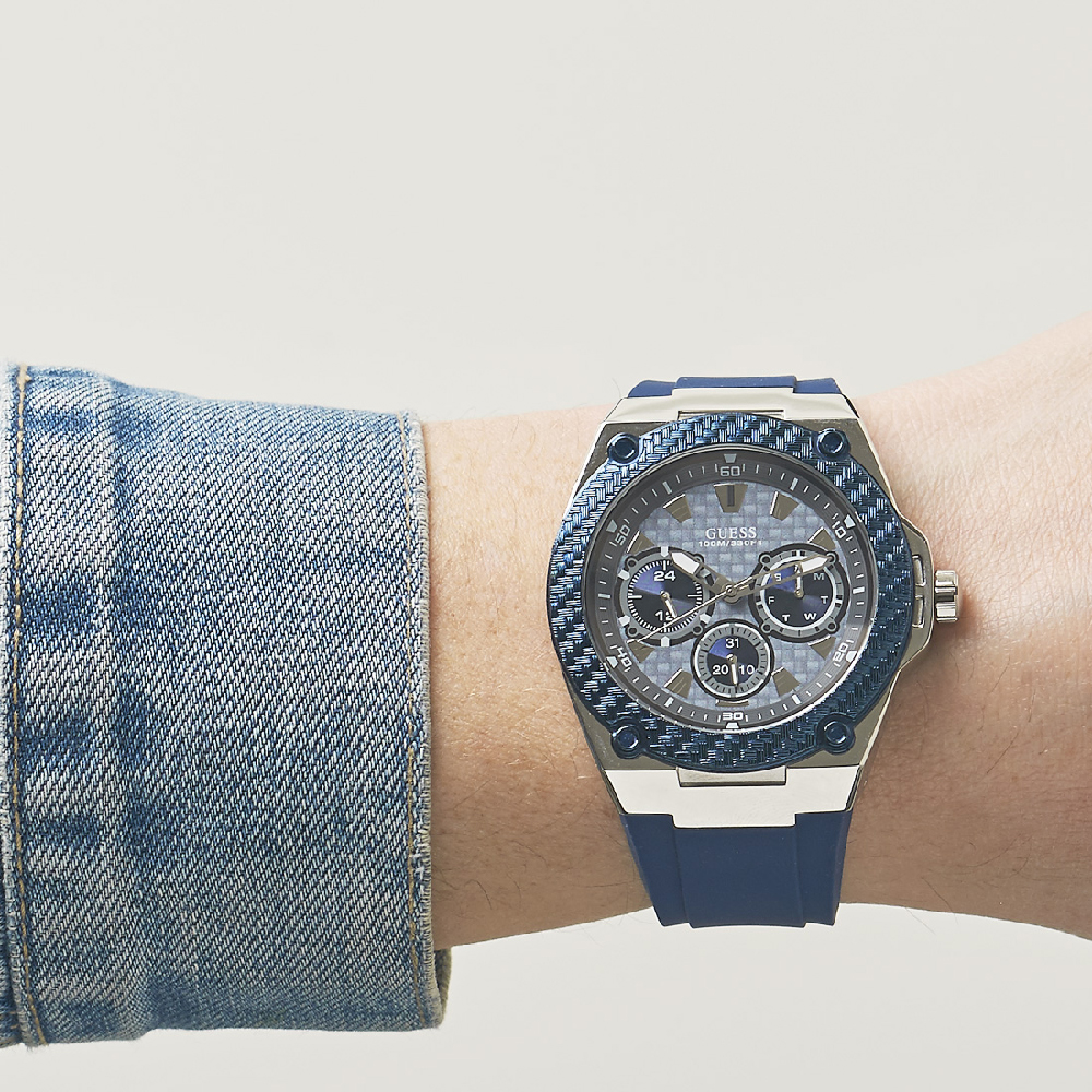 Guess W1049G1 Legacy Watch • EAN: 0091661477102 • Watch.co.uk