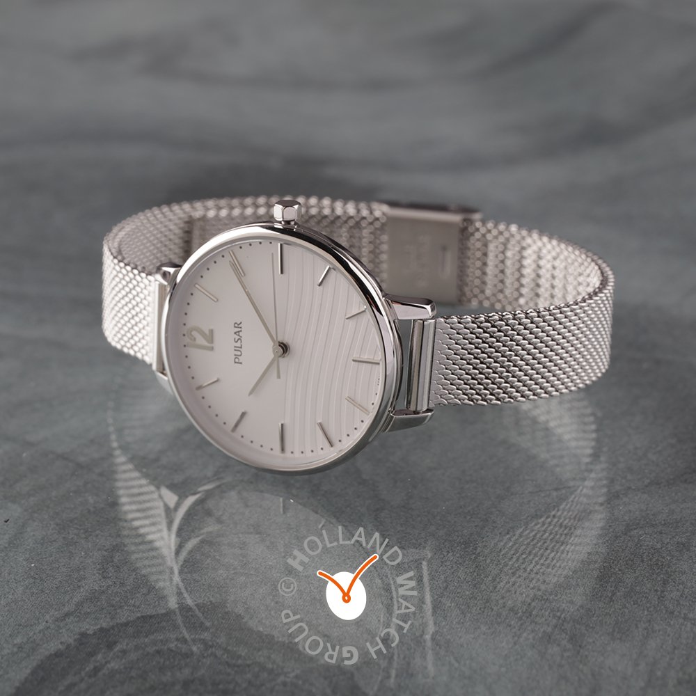 pulsar watch silver